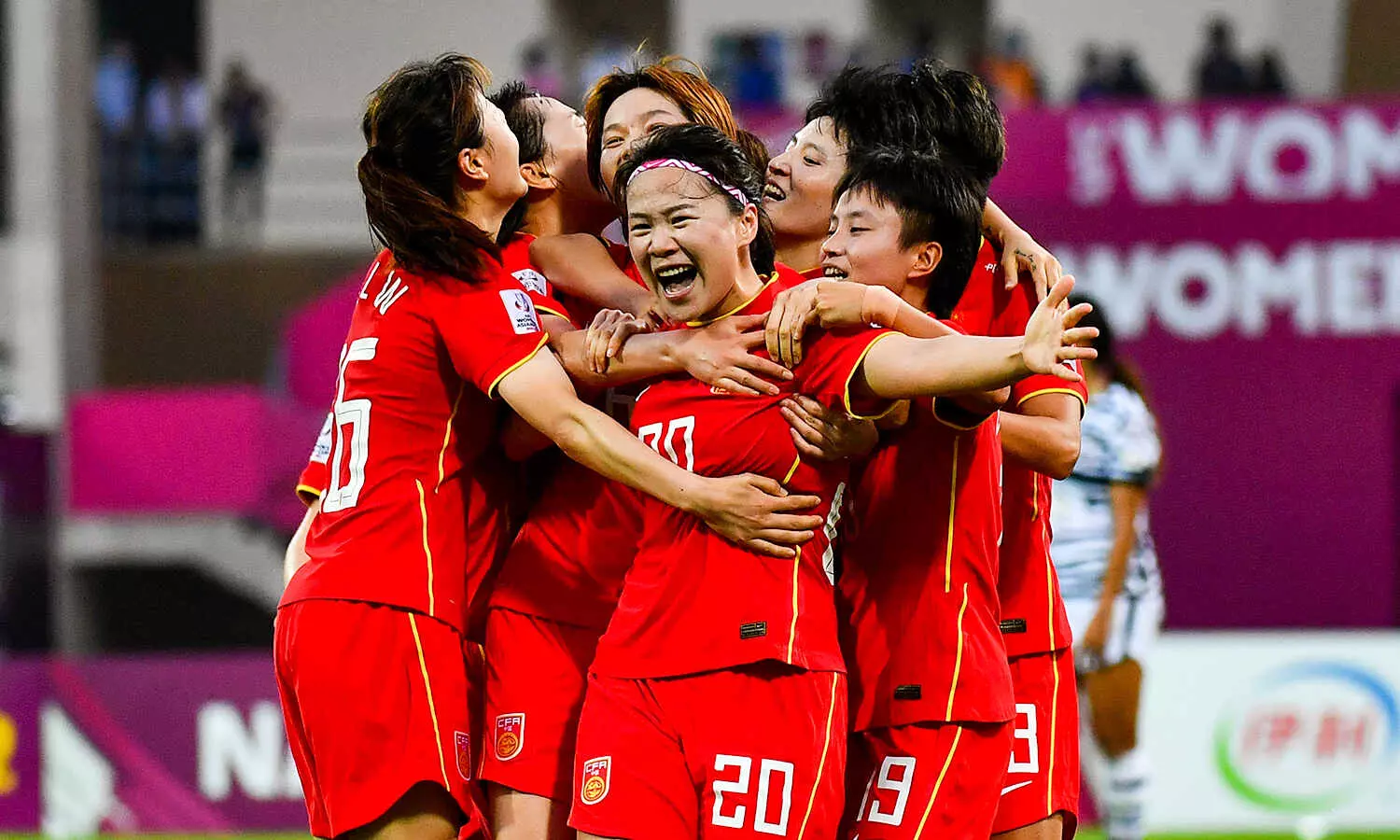 China 1-0 Haiti: Wang Shuang penalty secures China's first Women's